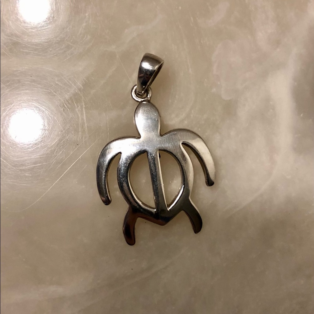 Sterling Silver (925) Turtle Pendant